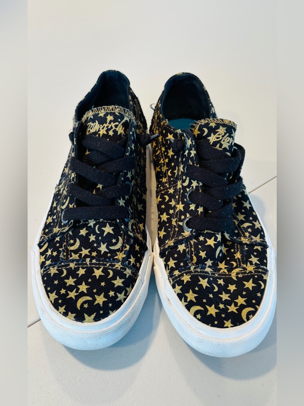 Blowfish | Malibu Play Sneaker. Size: 9